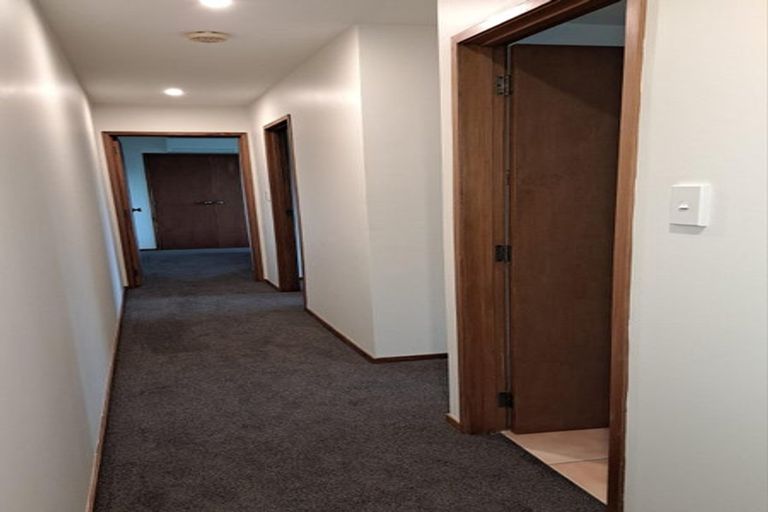 Photo of property in 20-22 Austin Road, Greenhithe, Auckland, 0632