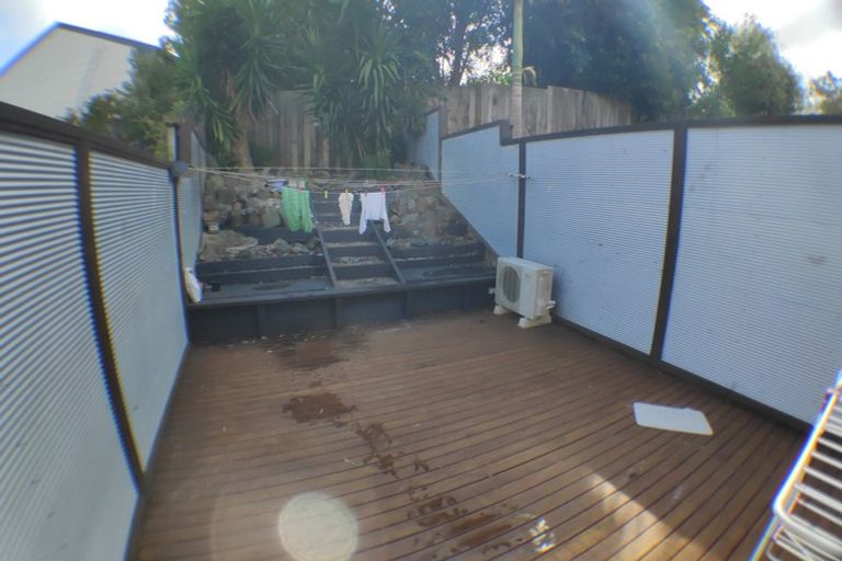 Photo of property in 1/206 Manuka Road, Bayview, Auckland, 0629