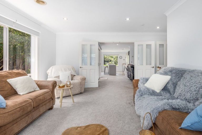 Photo of property in 47 Te Puia Drive, Aotea, Porirua, 5024