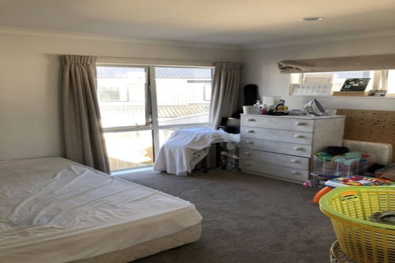 Photo of property in 54 Craigs Way, Hobsonville, Auckland, 0616