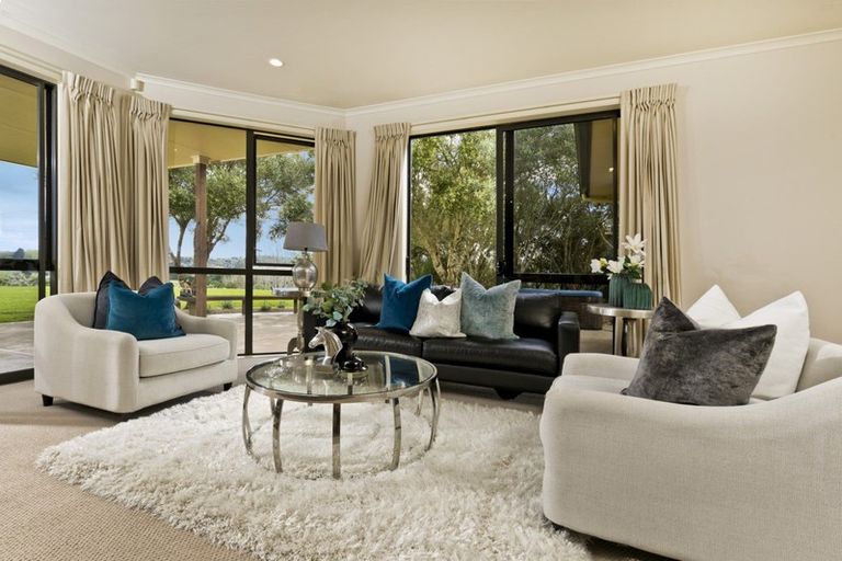 Photo of property in 905 Old North Road, Waimauku, 0882