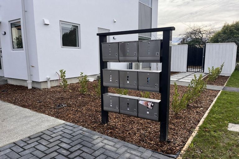 Photo of property in 4/51 Hills Road, Edgeware, Christchurch, 8013