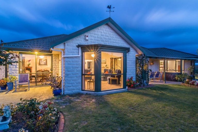 Photo of property in 20 Harry Shaw Way, Raumati South, Paraparaumu, 5032