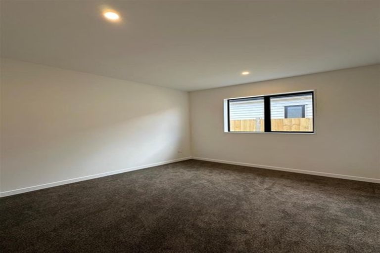Photo of property in 32 Hari Road, Karaka, 2113