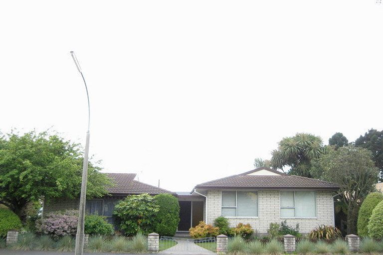 Photo of property in 15 Mulberry Place, Redwood, Christchurch, 8051