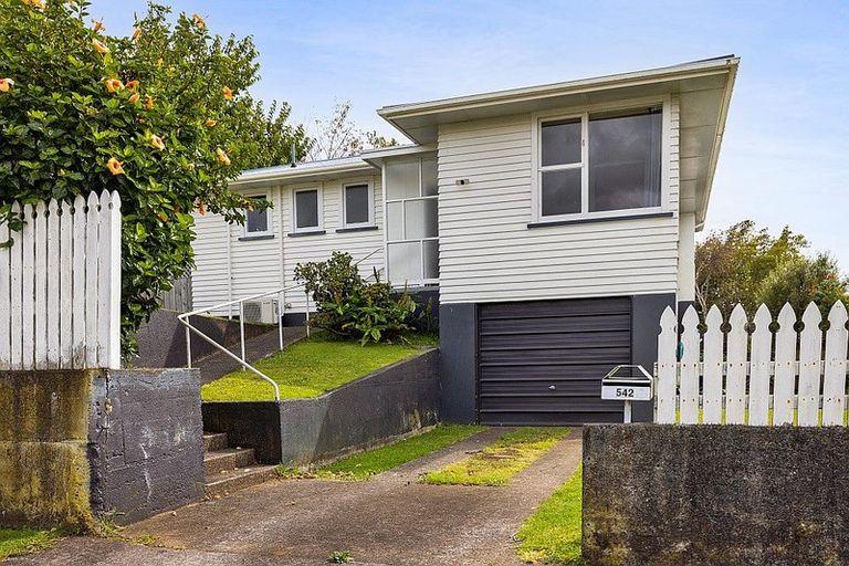 Photo of property in 542 Devon Street West, Blagdon, New Plymouth, 4310