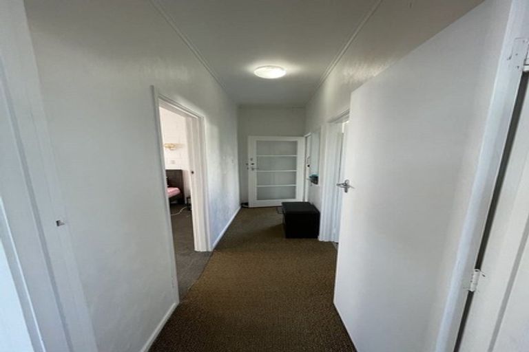 Photo of property in 7 Aratonga Avenue, Greenlane, Auckland, 1051