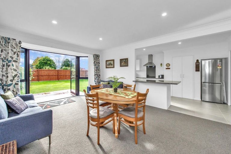 Photo of property in 19 Cardale Street, Darfield, 7510