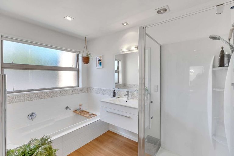 Photo of property in 4 Manuka Street, Pegasus, 7612