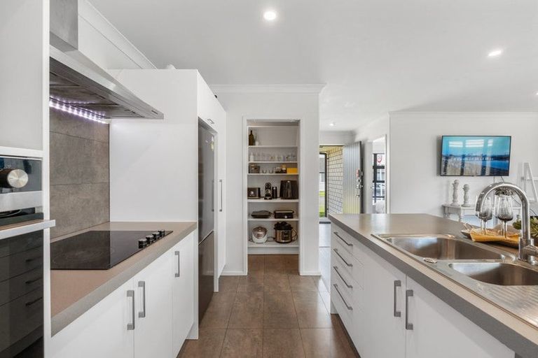 Photo of property in 4 Matawai Puna Drive, Pukekohe, 2120