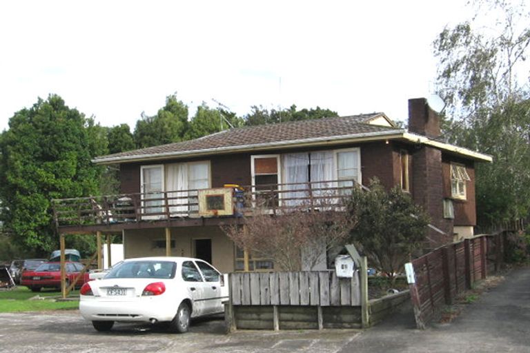 Photo of property in 35 Lowtherhurst Road, Massey, Auckland, 0614
