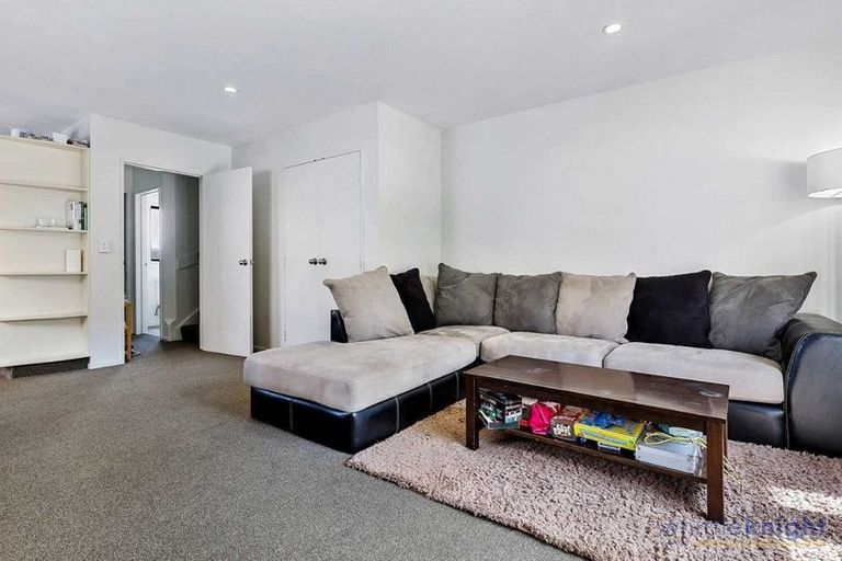 Photo of property in 2/90 Picton Avenue, Riccarton, Christchurch, 8011