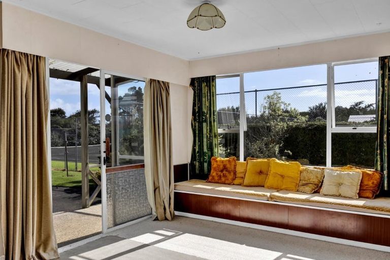 Photo of property in 16 Old South Road, Okato, 4335