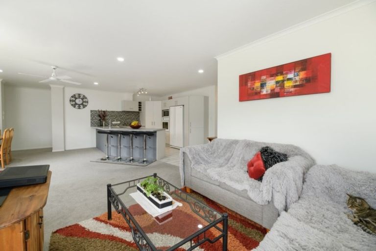 Photo of property in 73 Santa Monica Drive, Papamoa Beach, Papamoa, 3118