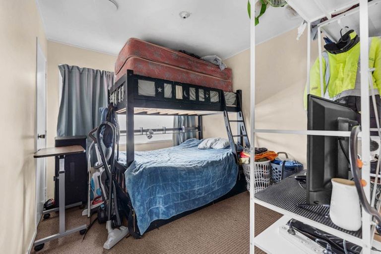 Photo of property in 20 Innismara Avenue, Wattle Downs, Auckland, 2103