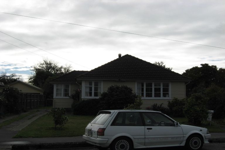 Photo of property in 9 Virgil Place, Northcote, Christchurch, 8052