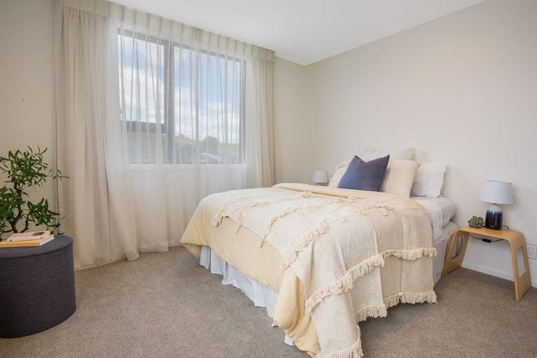 Photo of property in 11 Lauderdale Road, Papakowhai, Porirua, 5024