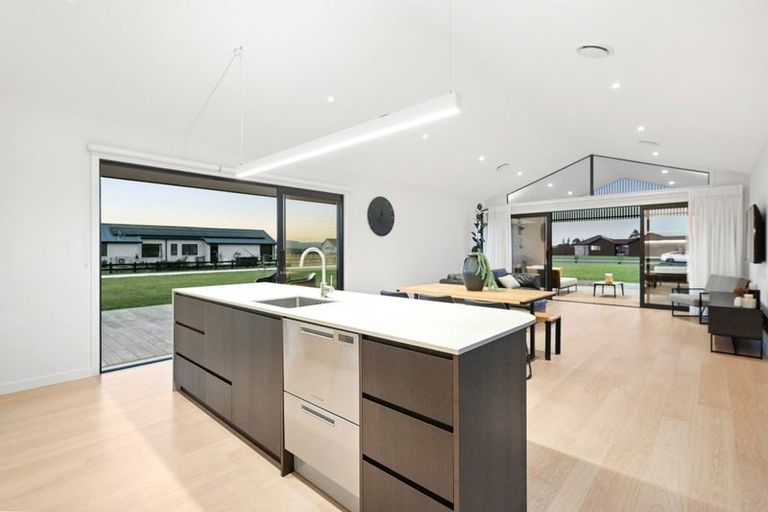 Photo of property in 75 Orchardist Way, Ngahinapouri, Ohaupo, 3882