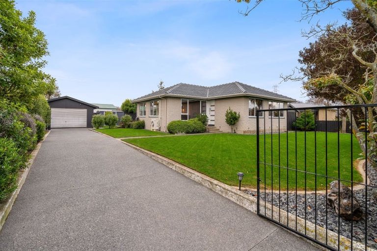 Photo of property in 4 Pethig Place, Halswell, Christchurch, 8025