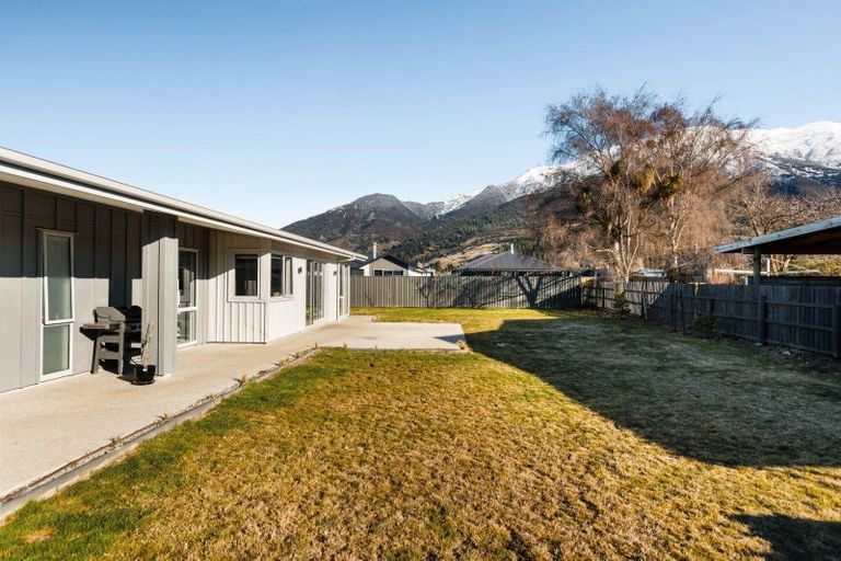 Photo of property in 27 Timsfield Drive, Lake Hawea, 9382