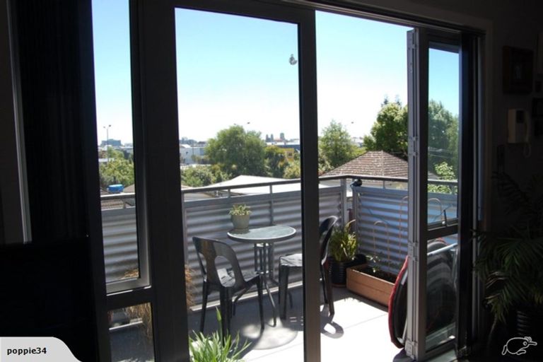 Photo of property in 7/12 Hutcheson Street, Sydenham, Christchurch, 8023