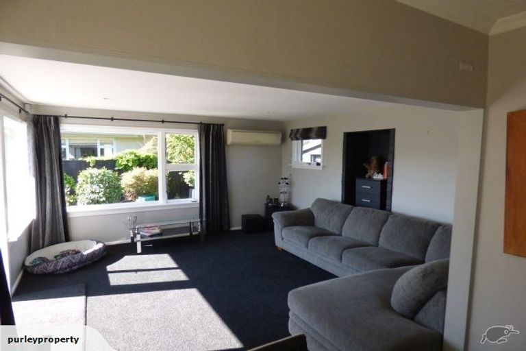 Photo of property in 10 Rossiter Avenue, Redwood, Christchurch, 8051