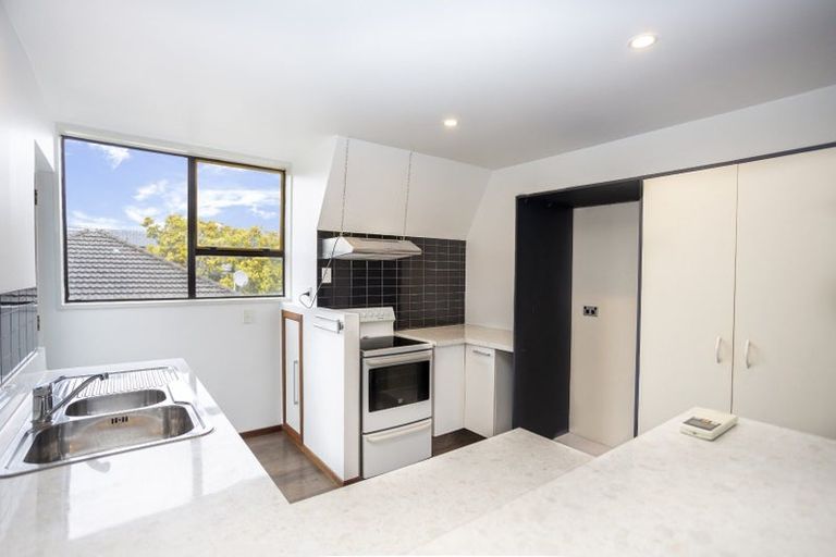 Photo of property in 3/43 Brockworth Place, Riccarton, Christchurch, 8011
