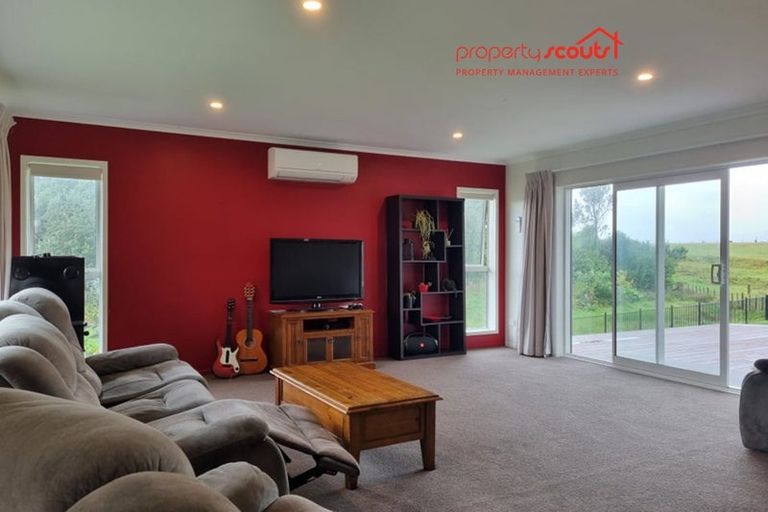 Photo of property in 50 Aratapu Street, Waitara, 4320