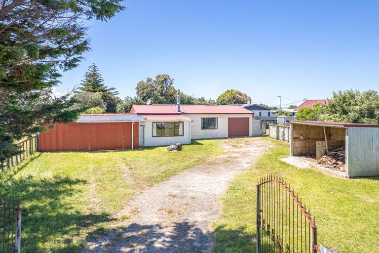 Photo of property in 16 Waitai Street, Castlecliff, Whanganui, 4501