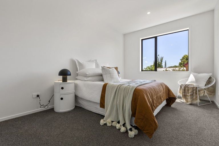 Photo of property in 2/22 Methuen Road, Avondale, Auckland, 0600