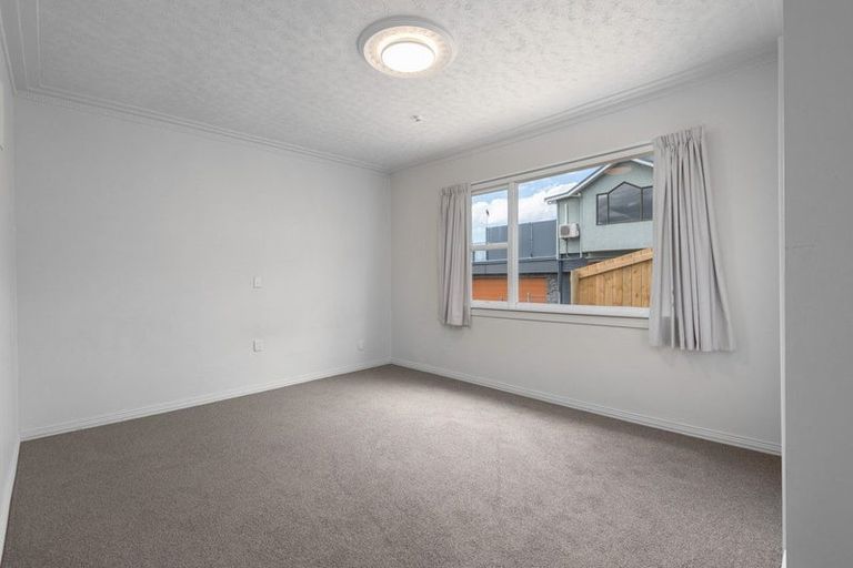Photo of property in 15 Braeside, Kinmont Park, Mosgiel, 9024