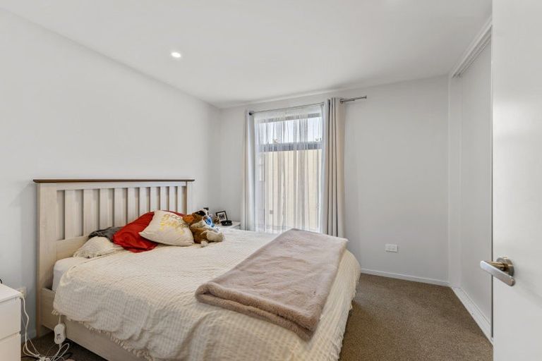 Photo of property in 4/8 New Brighton Road, Shirley, Christchurch, 8061