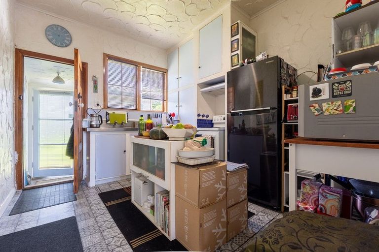 Photo of property in 25 The Esplanade, Raumati South, Paraparaumu, 5032