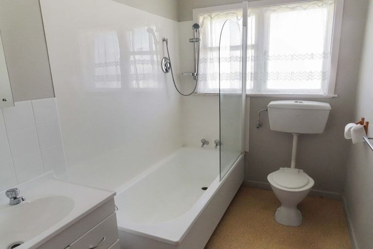 Photo of property in 25 Stamford Grove, Avalon, Lower Hutt, 5011