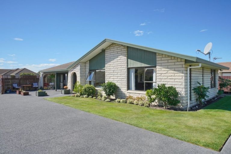 Photo of property in 70 Cheyenne Street, Sockburn, Christchurch, 8042