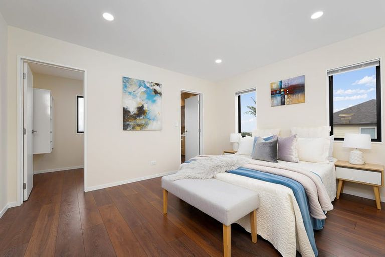 Photo of property in 108 San Valentino Drive, Henderson, Auckland, 0612
