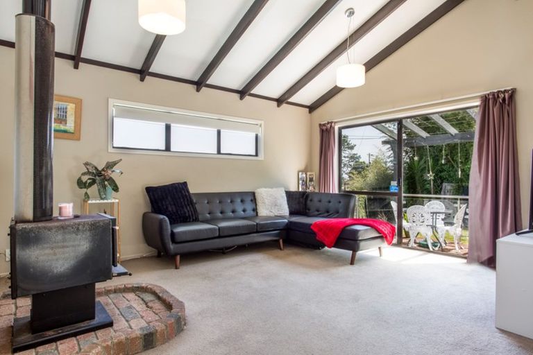 Photo of property in 1/10 Morton Avenue, Forrest Hill, Auckland, 0620