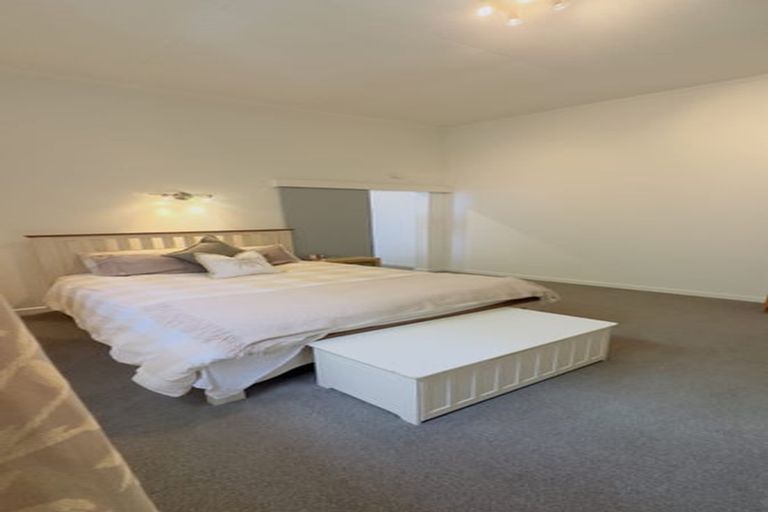 Photo of property in 1/72 Derwent Street, Island Bay, Wellington, 6023