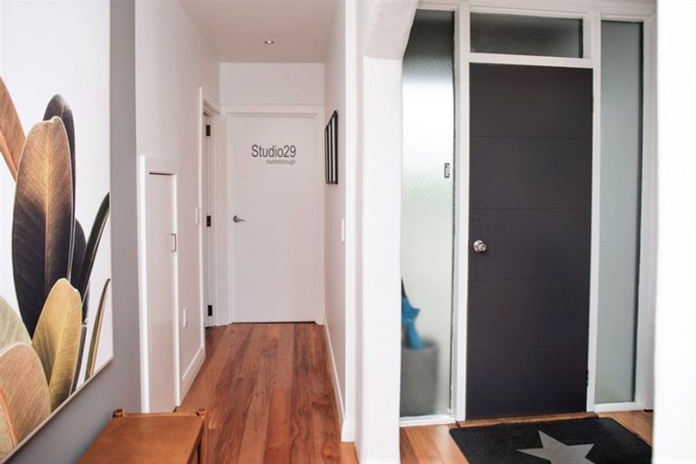 Photo of property in 29 Ferry Road, Martinborough, 5711