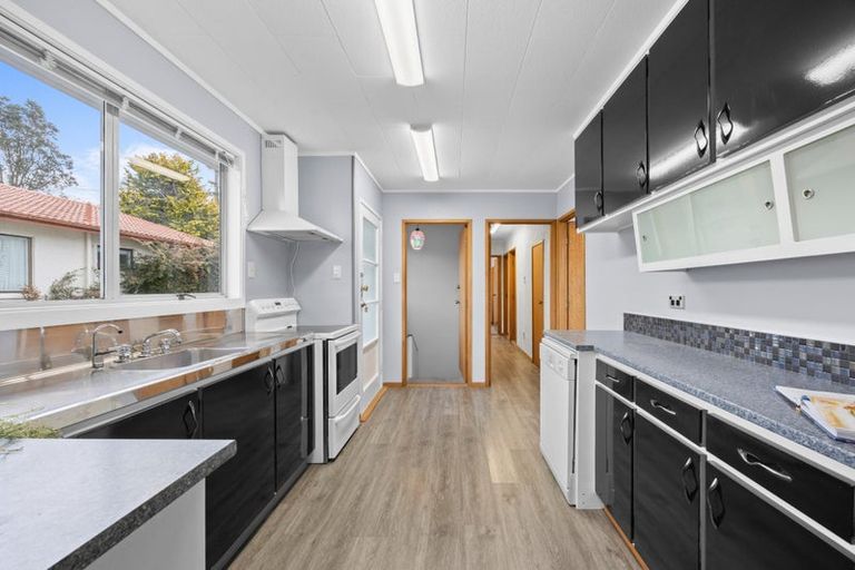 Photo of property in 437 Don Buck Road, Massey, Auckland, 0614