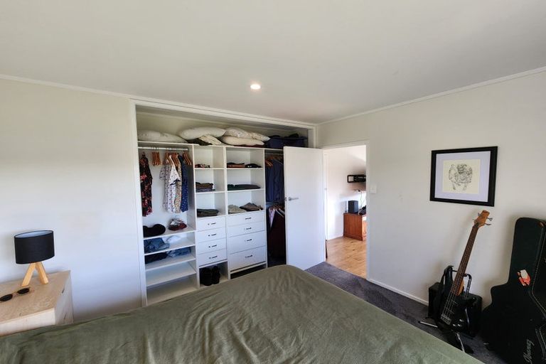 Photo of property in 2/166 Verbena Road, Birkdale, Auckland, 0626