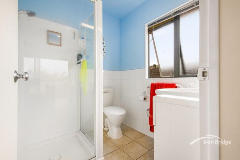 Photo of property in 17d Langana Avenue, Browns Bay, Auckland, 0630