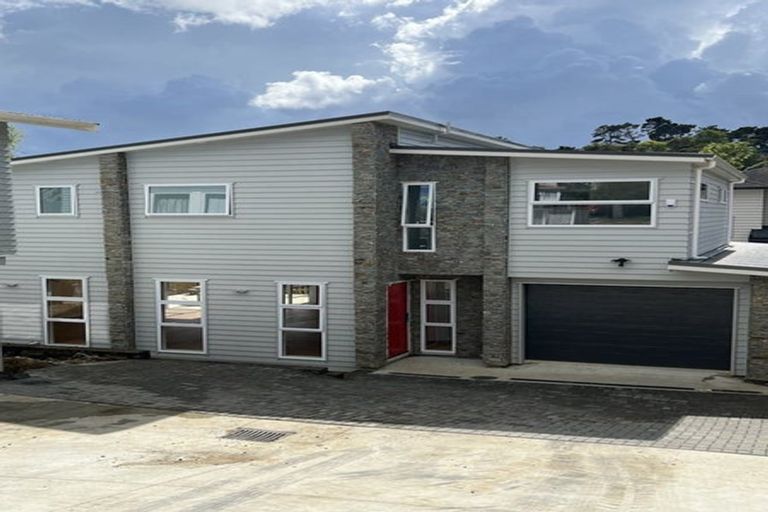 Photo of property in 62a Vandeleur Avenue, Birkdale, Auckland, 0626