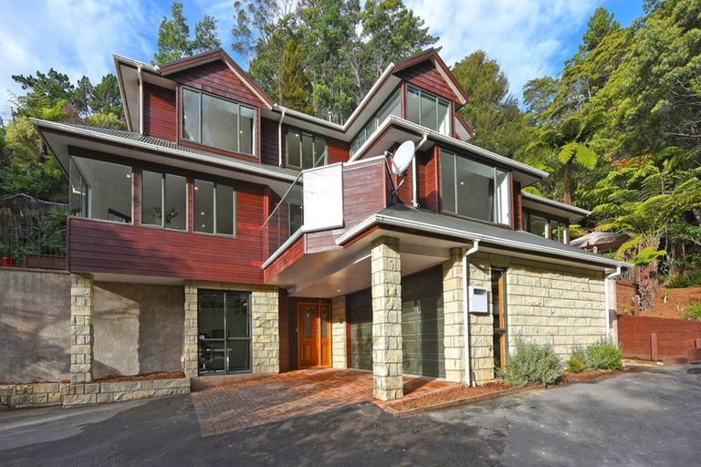 Photo of property in 12c Chatsworth Road, Silverstream, Upper Hutt, 5019