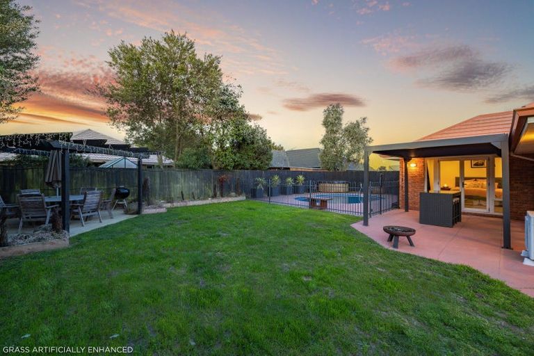 Photo of property in 39 Broadhaven Avenue, Parklands, Christchurch, 8083