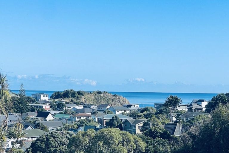 Photo of property in 3 Thornley Street, Titahi Bay, Porirua, 5022