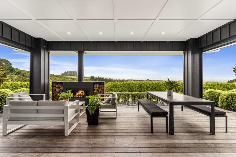 Photo of property in 1 Jack Barry Road, Waitoki, Albany, 0794