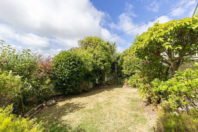 Photo of property in 42 Crawford Road, Kilbirnie, Wellington, 6022