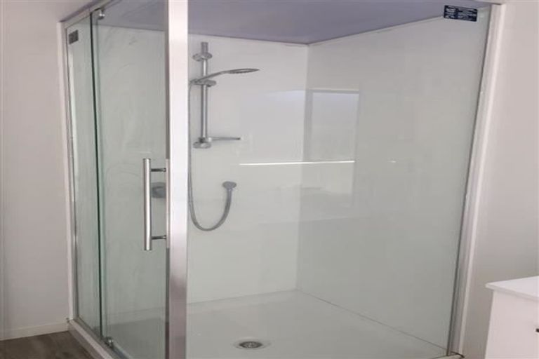 Photo of property in 9a Princess Maria Place, Massey, Auckland, 0614