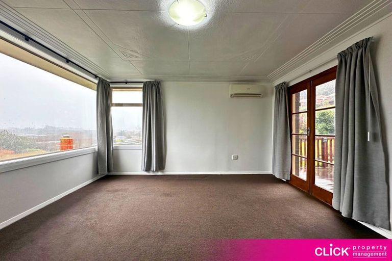 Photo of property in 31 Waldron Crescent, Green Island, Dunedin, 9018